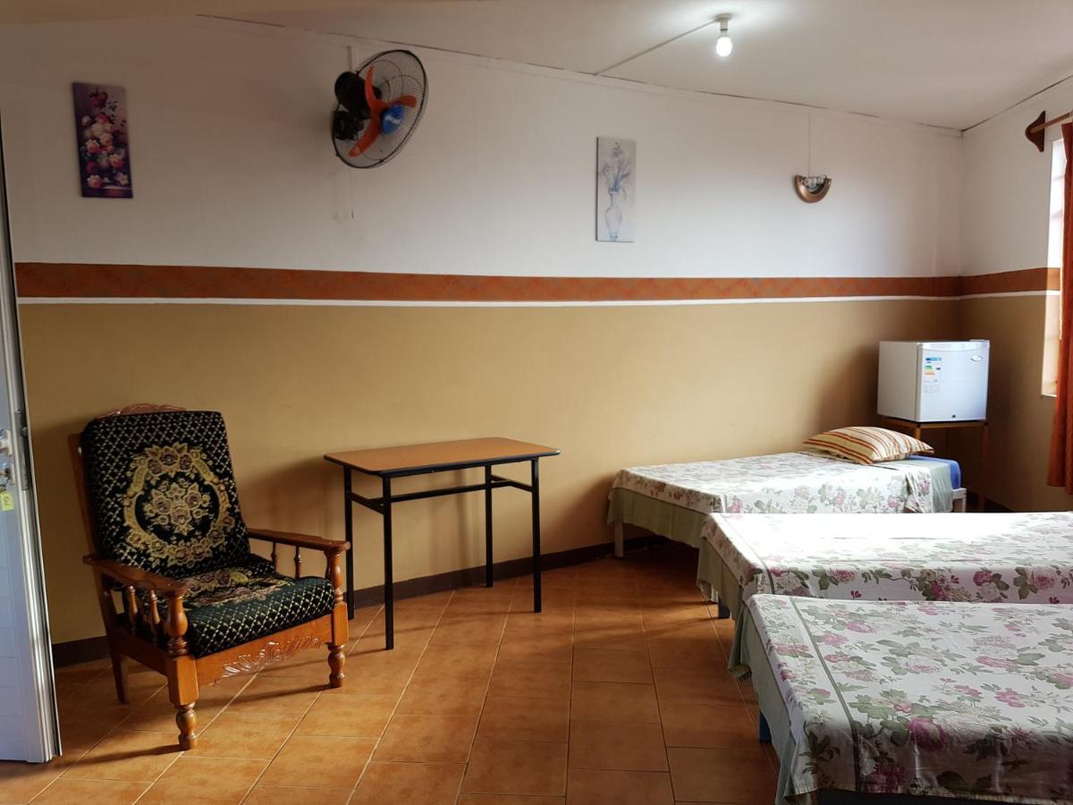 Sikamifer Hotel Quatre Bornes Buitenkant foto